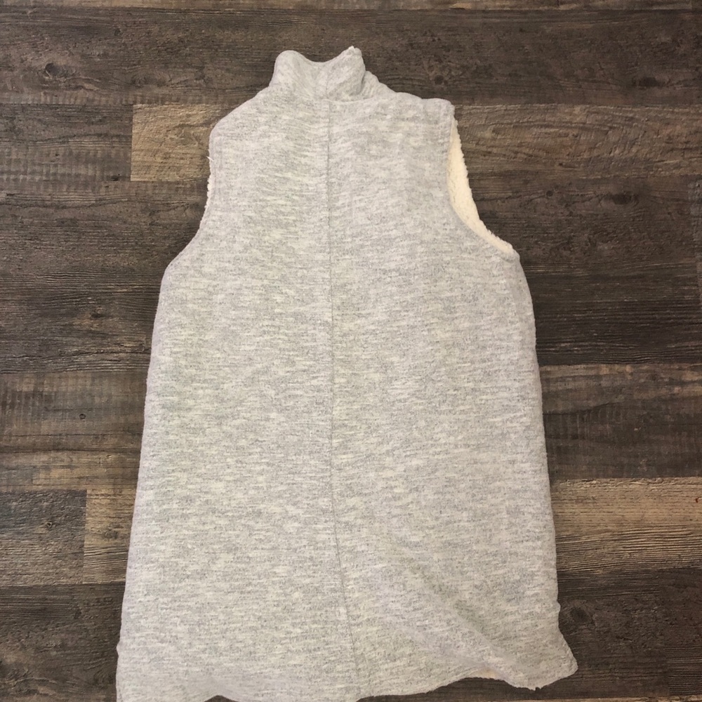 Hem & Thread Cozy vest - Picture 4 of 4